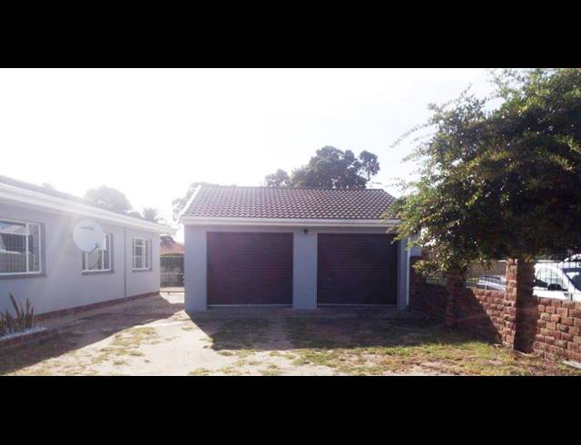 3 BEDROOM HOUSE RENTED IN ROWALLAN PARK